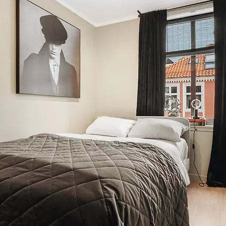 Modern & Chic Luxurious Details * 베르겐