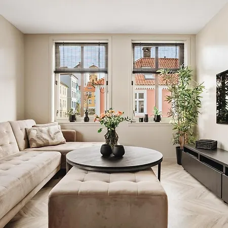 Modern & Chic Luxurious Details Leilighet