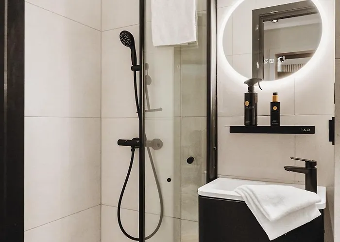 Modern & Chic Luxurious Details *