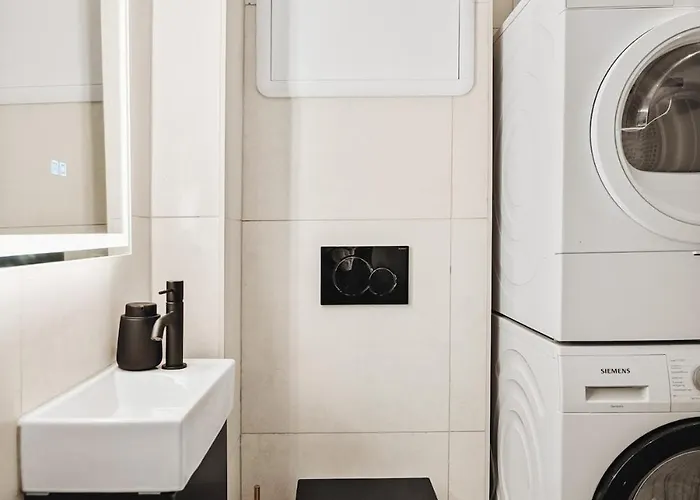 Modern & Chic Luxurious Details * Bergen